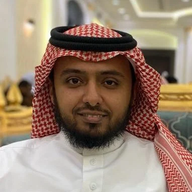 صورة طبيب تجريبية داخل بطاقة العيادة