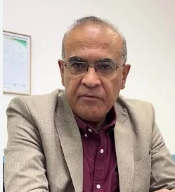 صورة طبيب تجريبية داخل بطاقة العيادة